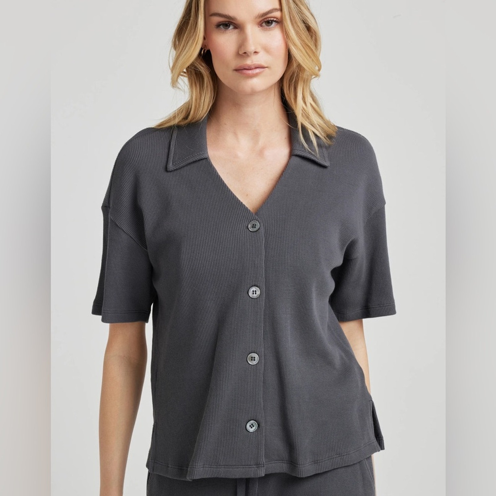 Losano Button Down Shirt Sz M